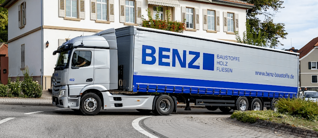 Benz Trucks Dispatched with Opheo from Solvares Logistics